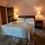 Aparthotel Castello Valenzino Antognola