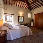 Castello Valenzino Aparthotel *