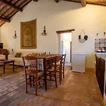 Castello Valenzino Aparthotel
