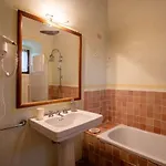 Castello Valenzino Aparthotel