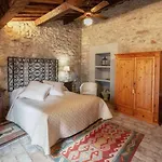 Aparthotel Castello Valenzino Antognola