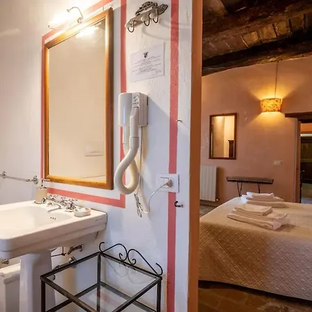 Lejlighedshotel Castello Valenzino Antognola