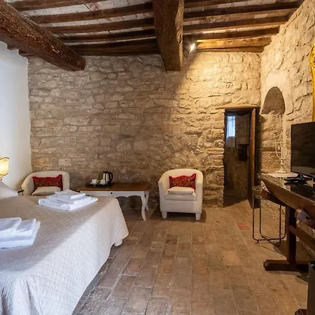 Lejlighedshotel Castello Valenzino *