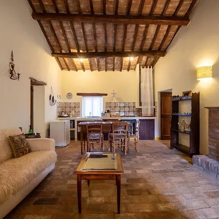 Castello Valenzino Aparthotel Antognola