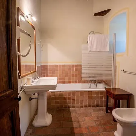 Lejlighedshotel Castello Valenzino